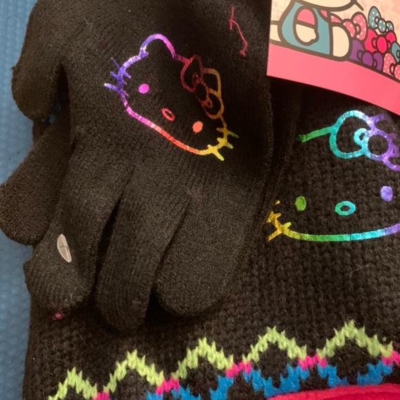 💕Just In💕 2 Piece Hello Kitty Set - Picture 2 of 5